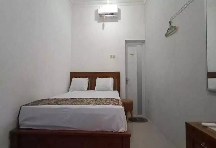 ホテル Oyo 93963 Homestay Kita Purworejo