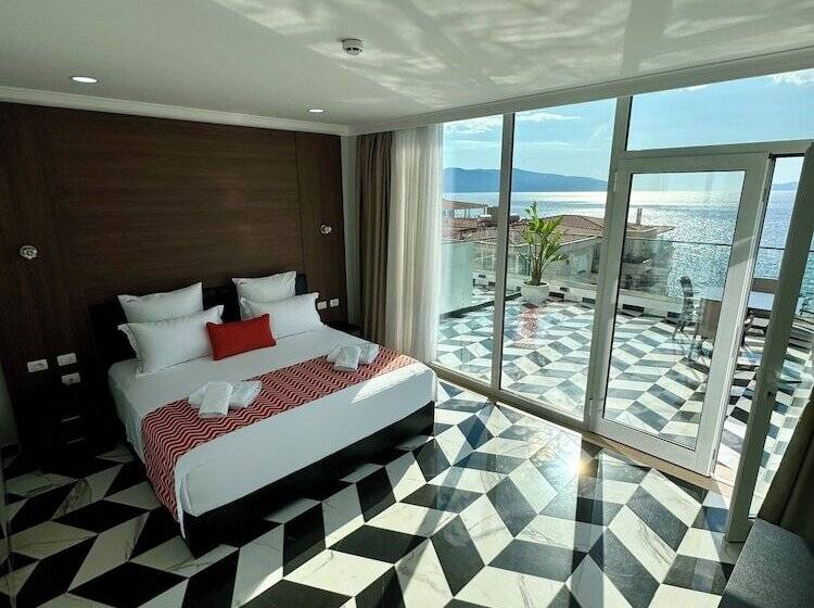 בית מלון כפרי Britania