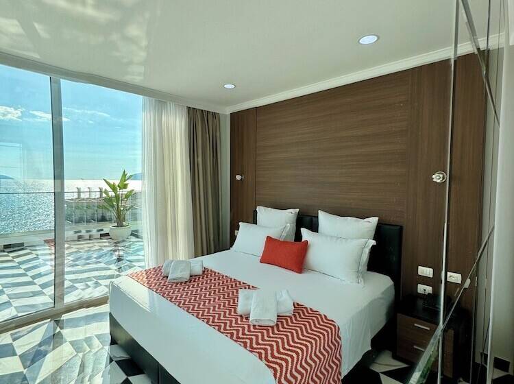 בית מלון כפרי Britania