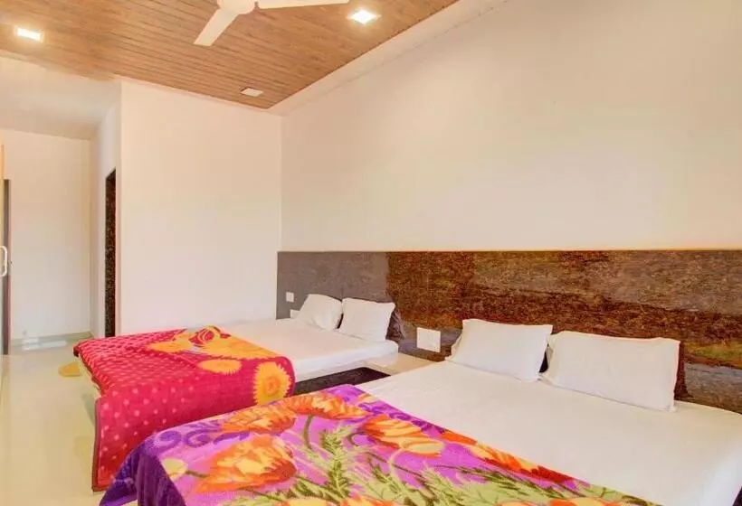 Tulshi Garden Villa Mahabaleshwar