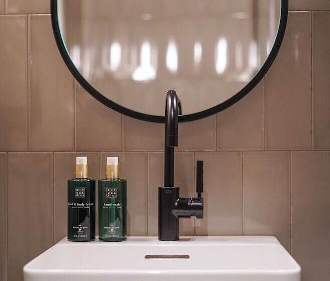 Clarion Hotel Karlatornet