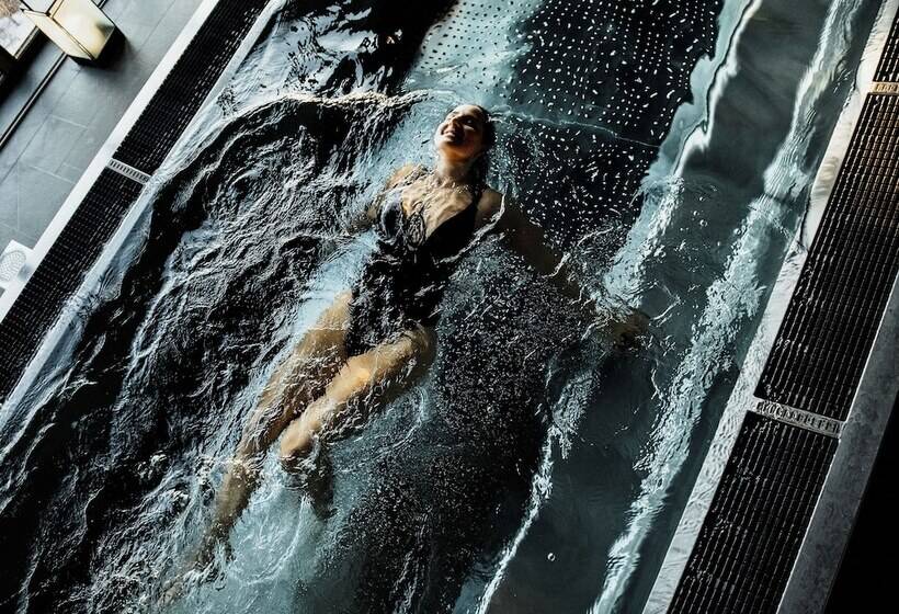 Clarion Hotel Karlatornet