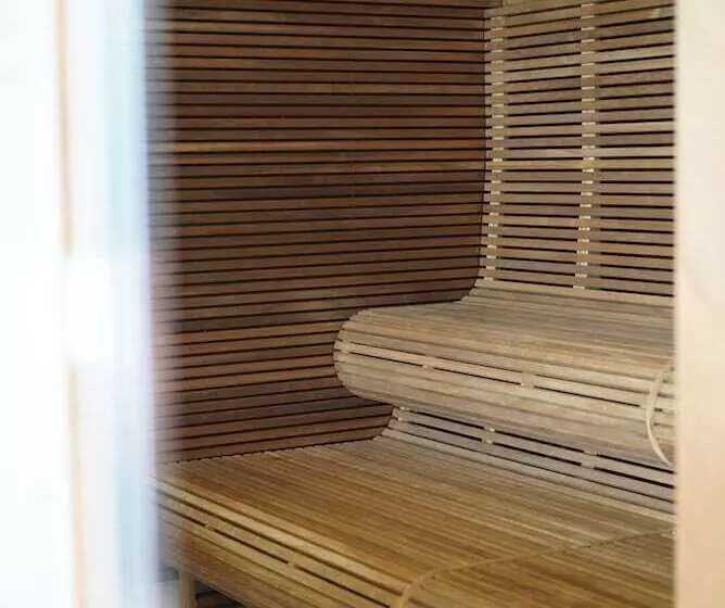 Clarion Hotel Karlatornet