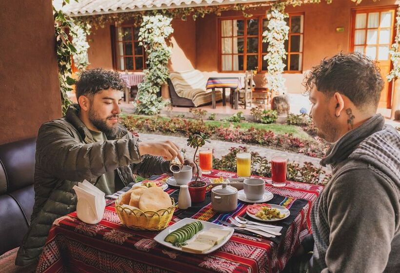 فندق Kutimuy Lodge