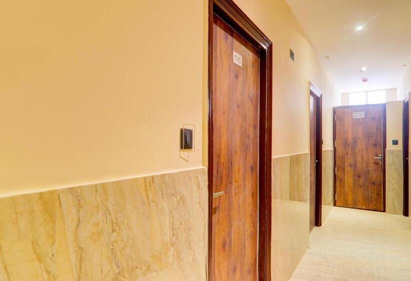 Super Hotel O Kalpna Inn