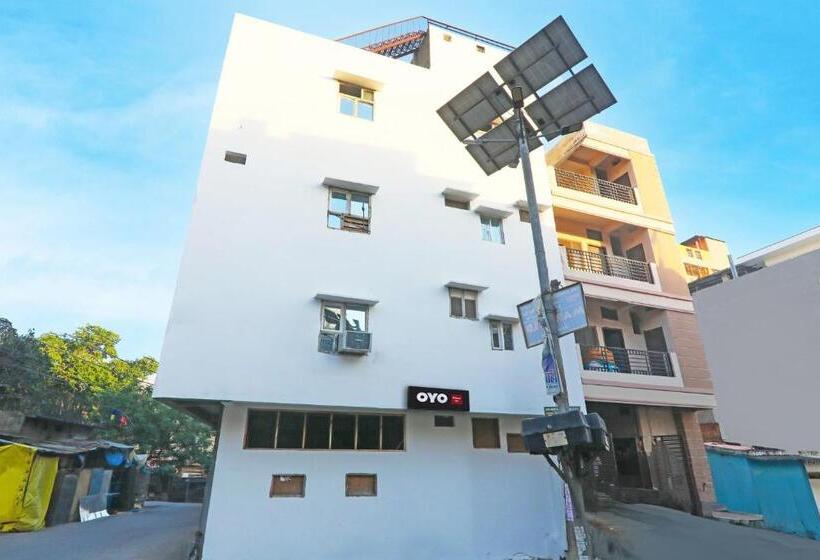 Super Hotel O Kalpna Inn