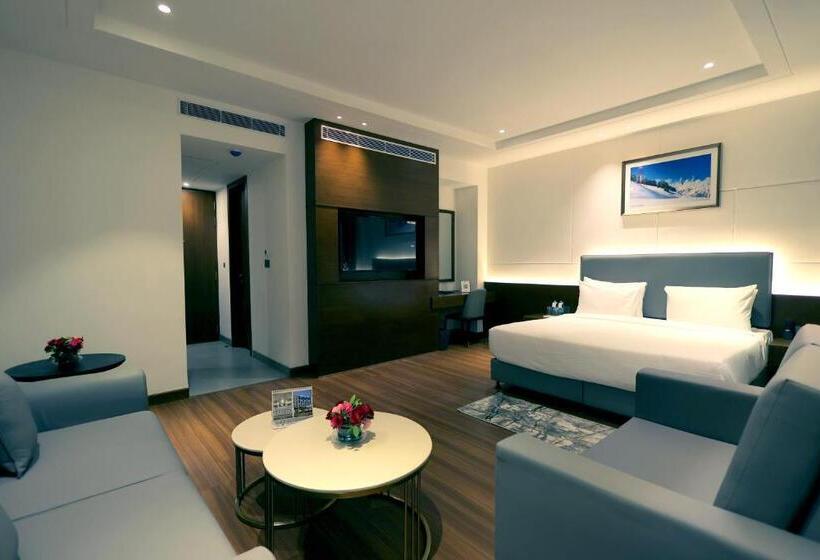 בית מלון כפרי Pride Elite Haridwar Near Haridwar Railway Station