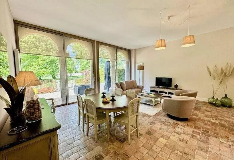 Majatalo Chateau De Quincey