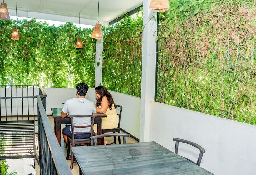 فندق صغير Shico Transit