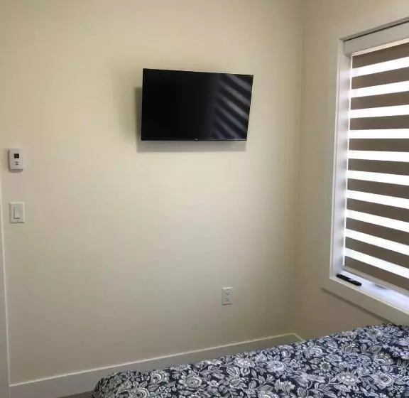 ペンション 2024 Newly Built 2nd Lvl Guest Suite   2 Bedrooms