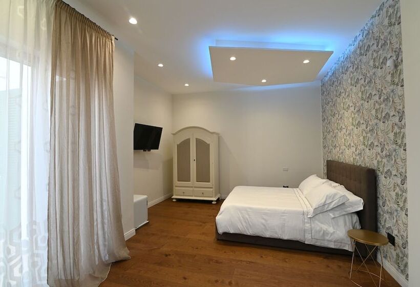 پانسیون Slopes Suites And Spa