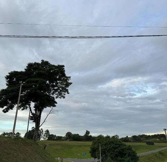 Отель Na Rodovia Castelo Branco