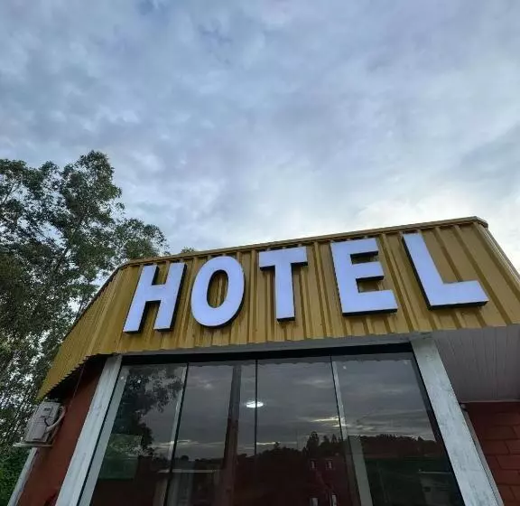 Hotelli Na Rodovia Castelo Branco