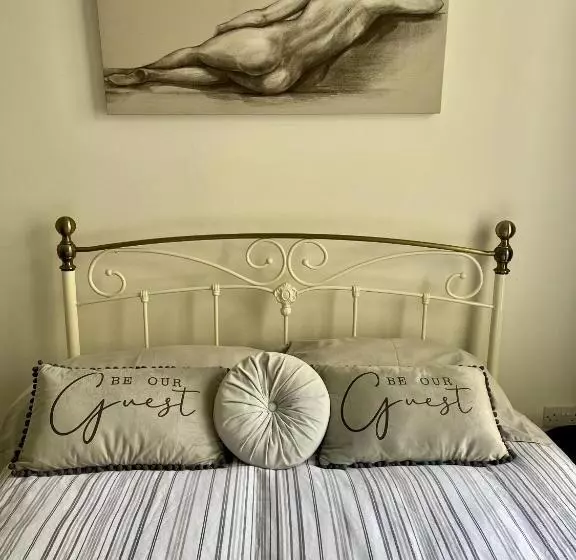 Majatalo Golden Triangle Townhouse