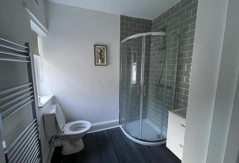 پانسیون Golden Triangle Townhouse