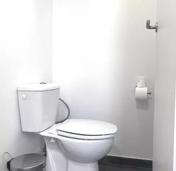 هاستل Terrace House