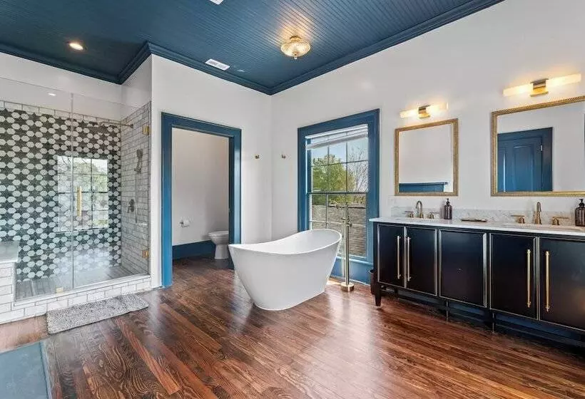 ベッドアンドブレックファースト The Opal And West House