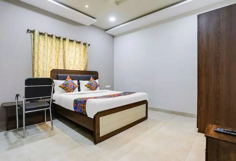 Fabhotel Johar Inn