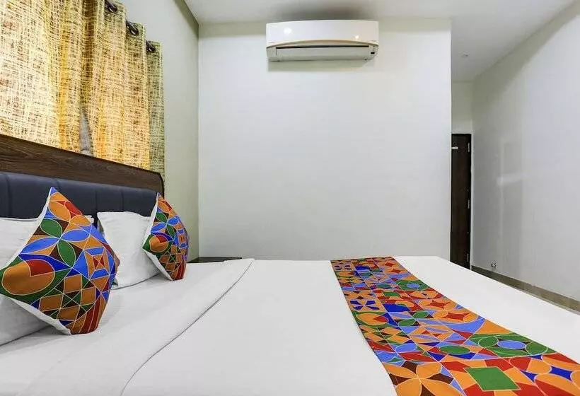 Fabhotel Johar Inn