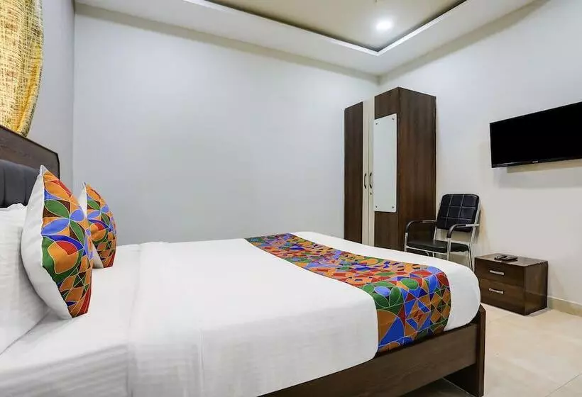Fabhotel Johar Inn
