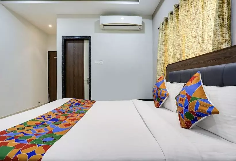 Fabhotel Johar Inn