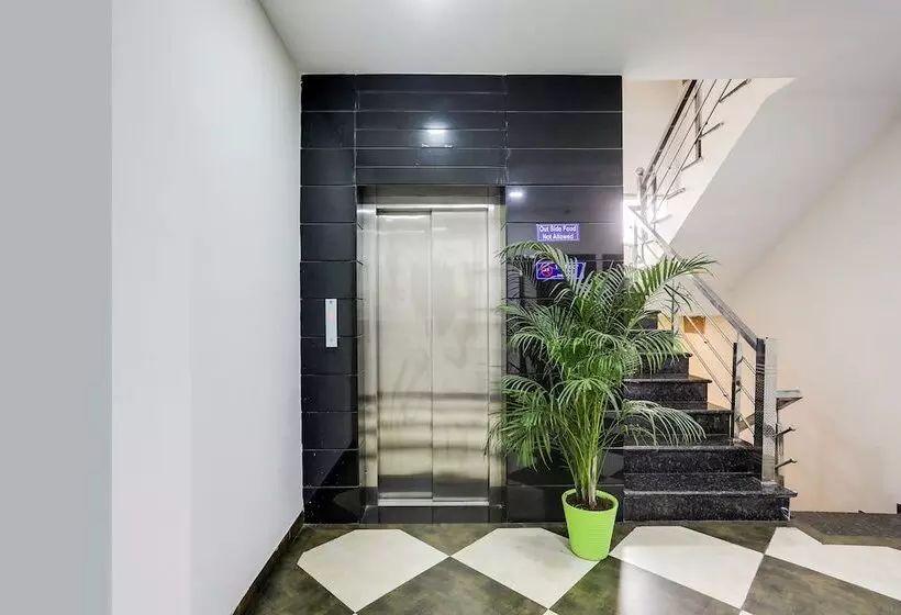 Fabhotel Johar Inn