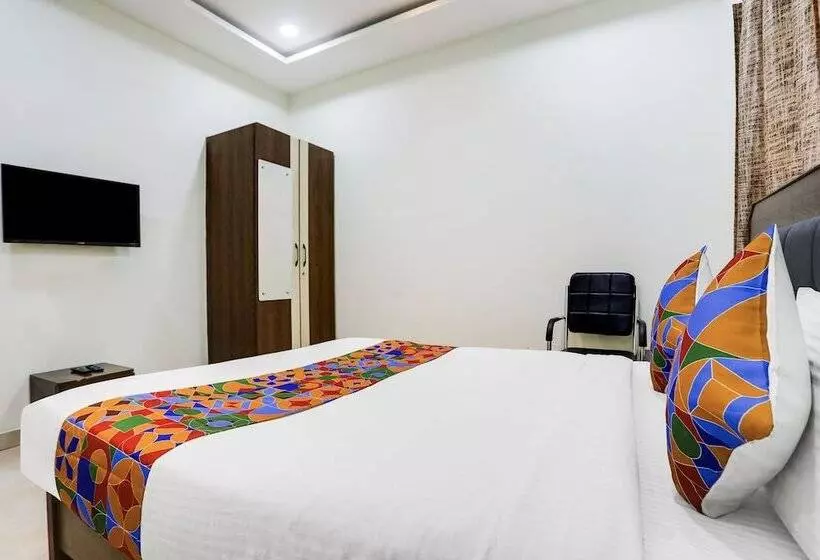 Fabhotel Johar Inn