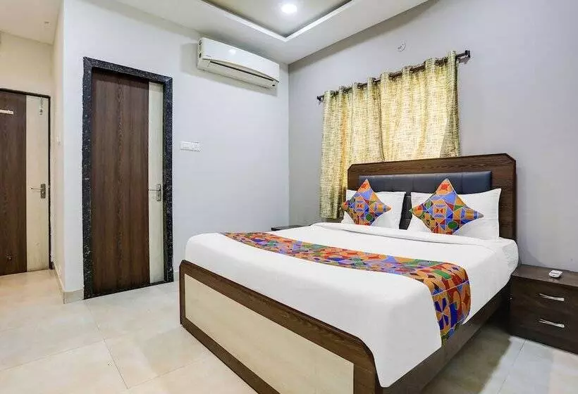 Fabhotel Johar Inn