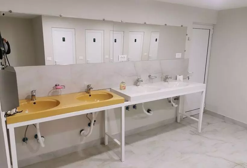 Gm Tirana Hostel