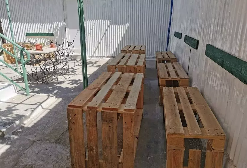Gm Tirana Hostel