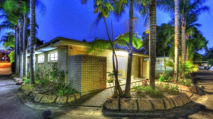 酒店 Paradise Palms Caravan Park