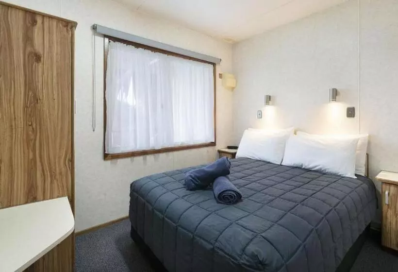 ホテル Paradise Palms Caravan Park