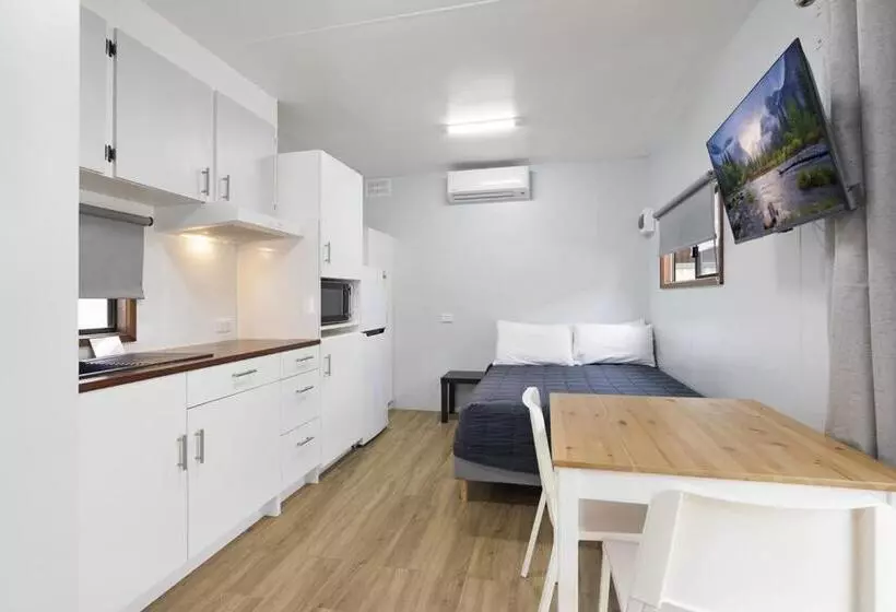 ホテル Paradise Palms Caravan Park