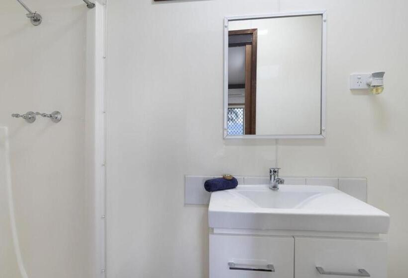 酒店 Paradise Palms Caravan Park