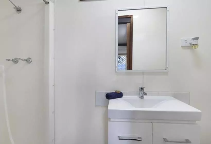 ホテル Paradise Palms Caravan Park