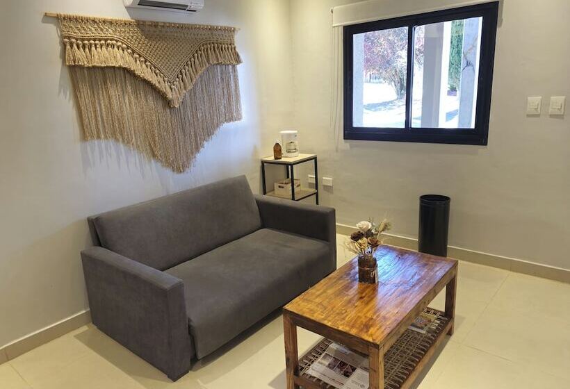 Отель Hostería La Angostura