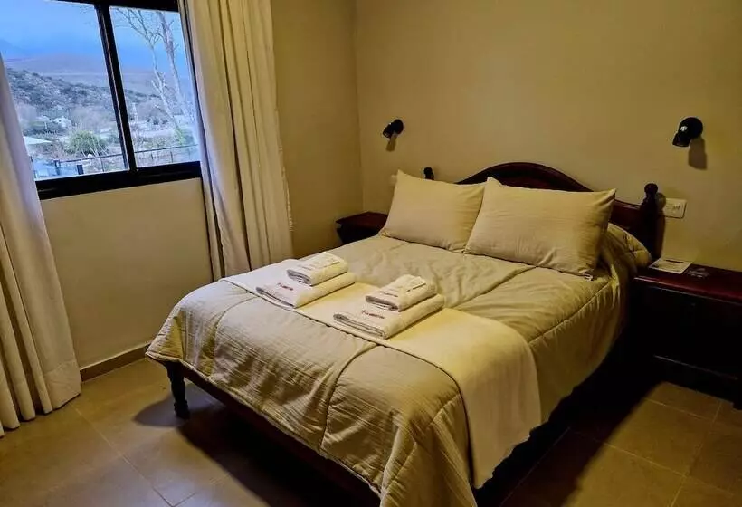 Hotelli Hostería La Angostura