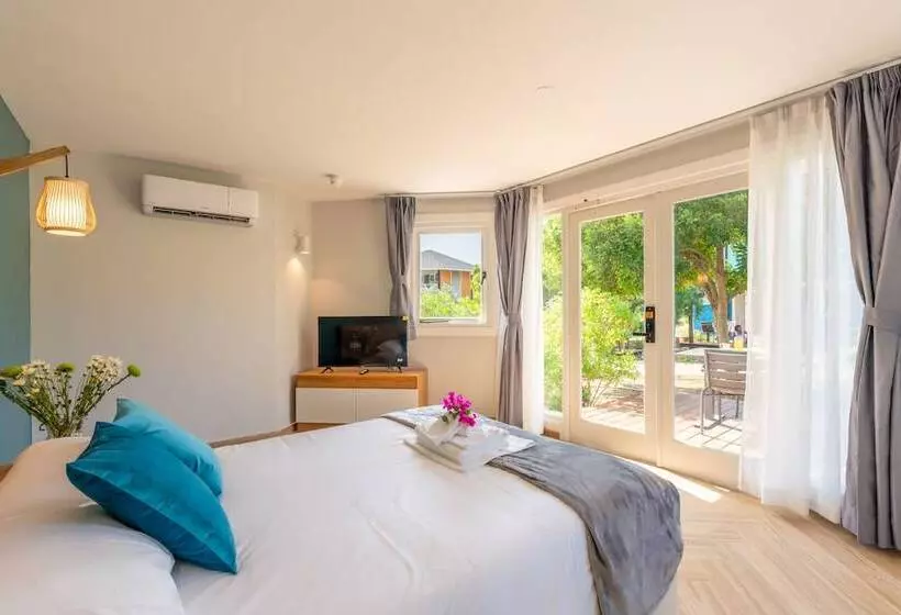 هتل Bed & Bike Westpunt