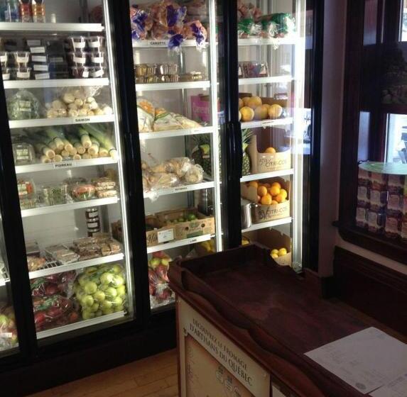 민박 Le 100 St Laurent