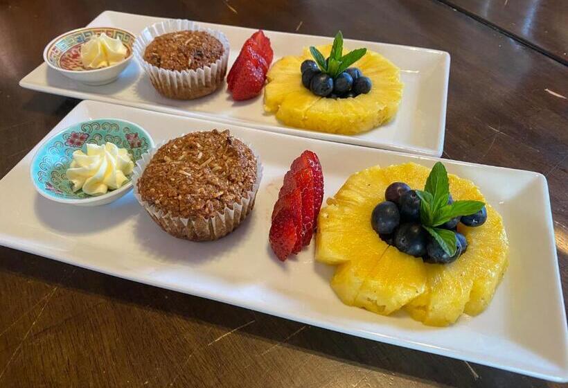 住宿加早餐 Montrose Inn