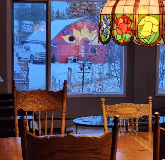 Hidden Valley Bed And Breakfast