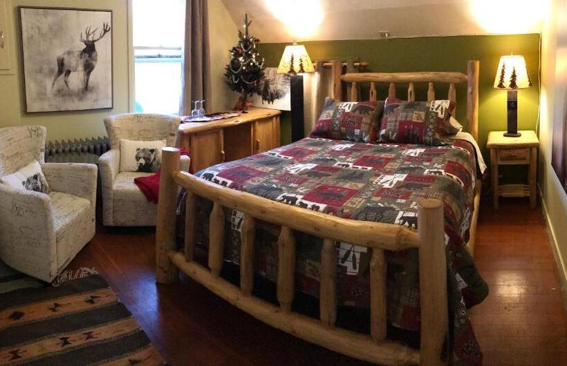 Holiday Lodge Bed And Breakfast