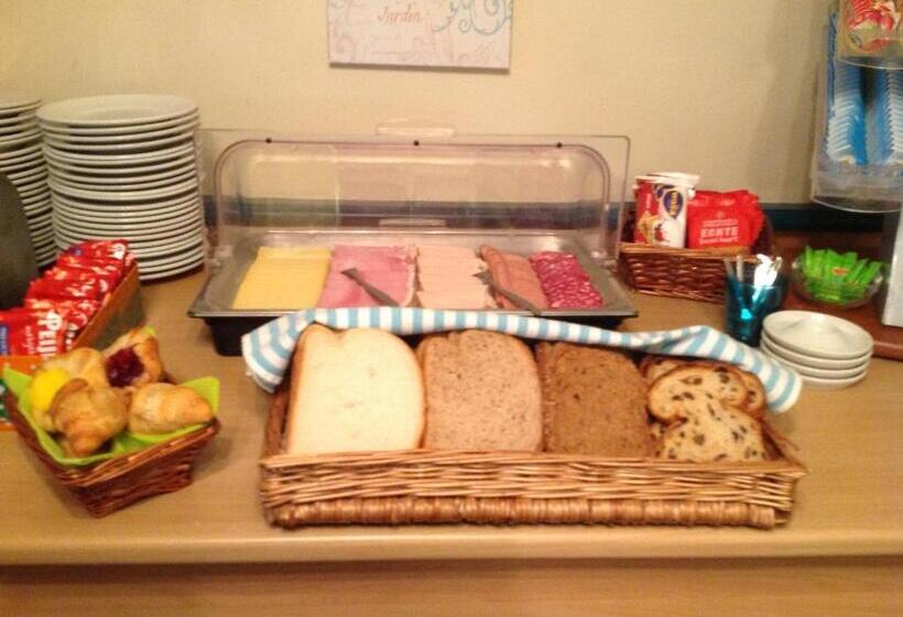 בית מלון כפרי De Drie Linden