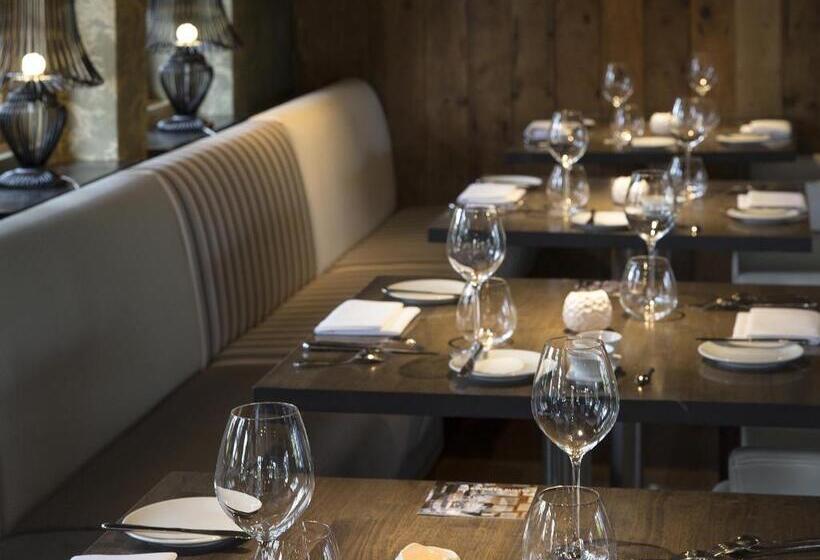 ホテル De Swarte Ruijter