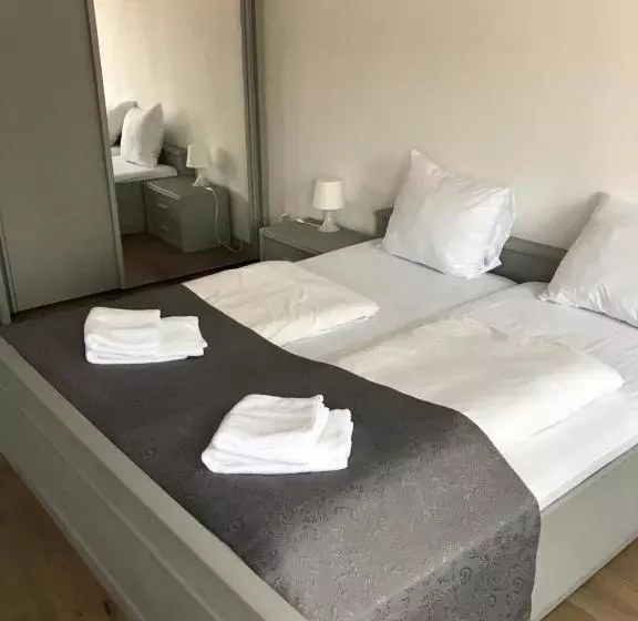 Hotelli Gasterij Berg En Dal