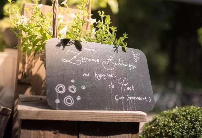 ホテル Herberg Restaurant 't Zwaantje