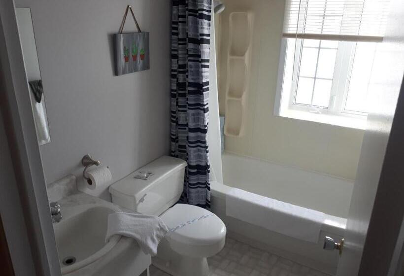 فندق Hôtel Aux Vieux Bardeaux