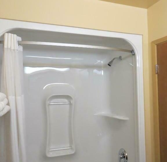 בית מלון כפרי Poplar Tree Inn