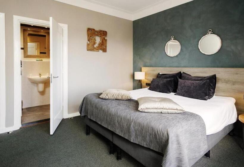 ホテル Restaurant De Wolfsberg