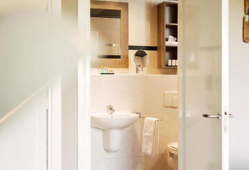 ホテル Restaurant De Wolfsberg